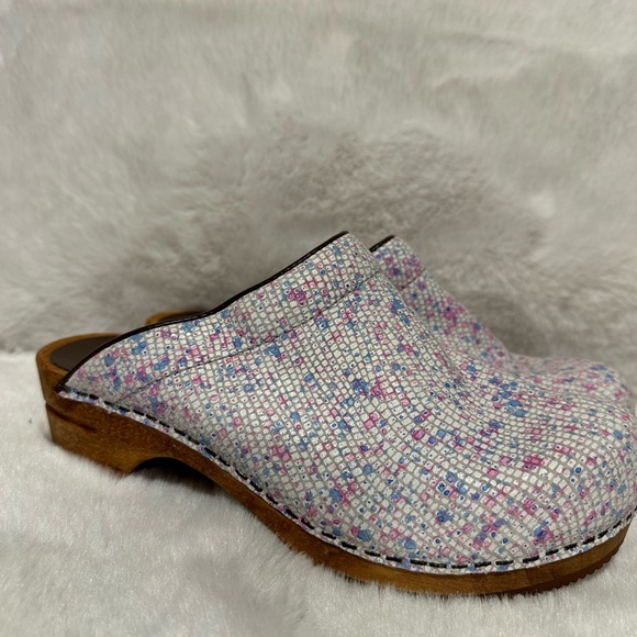 Leather clogs Sanita - Picture 6 of 6